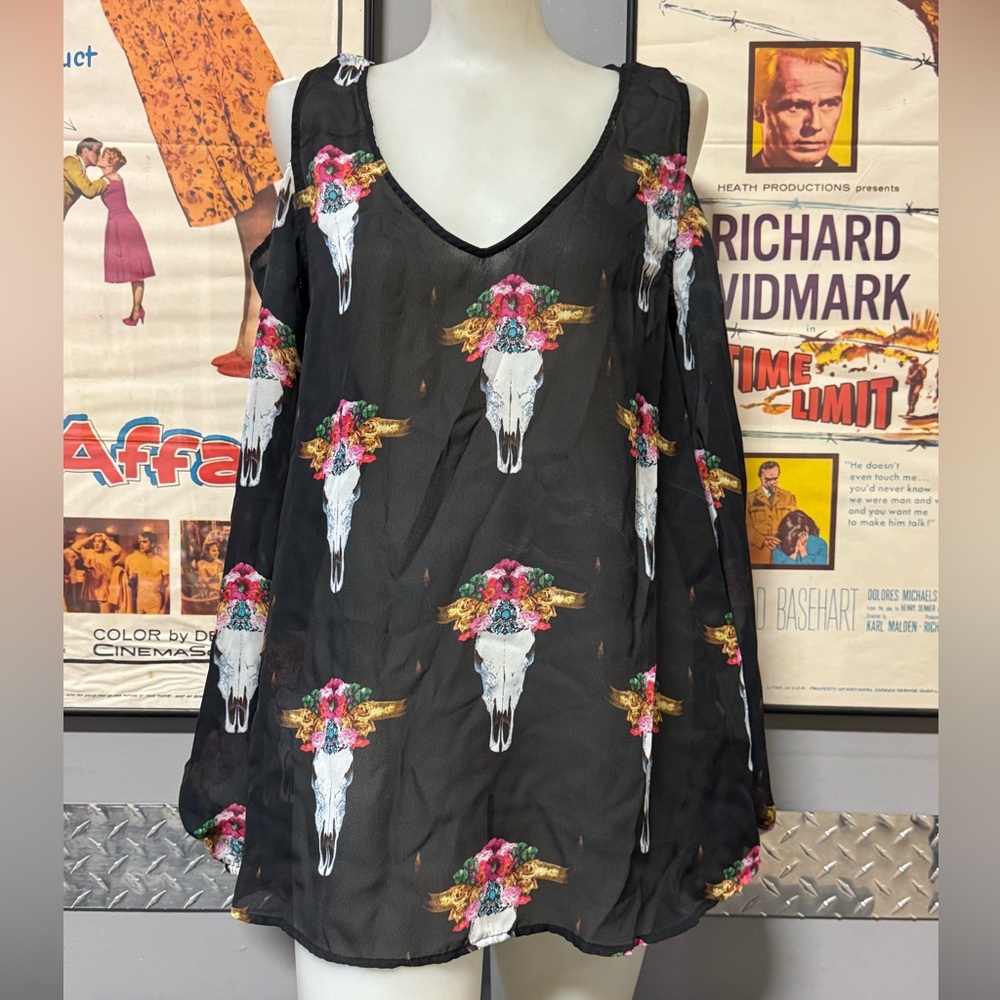 Show Me Your MuMu Top Womens Medium Jamie Tunic Black Cow Skull Floral Blouse